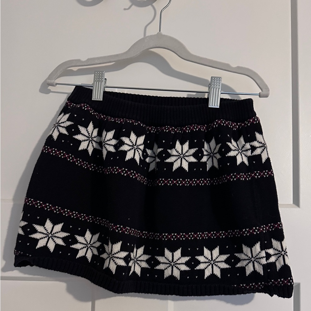 Black Fair Isle Knit Mini Skirt with White Snowflake Pattern